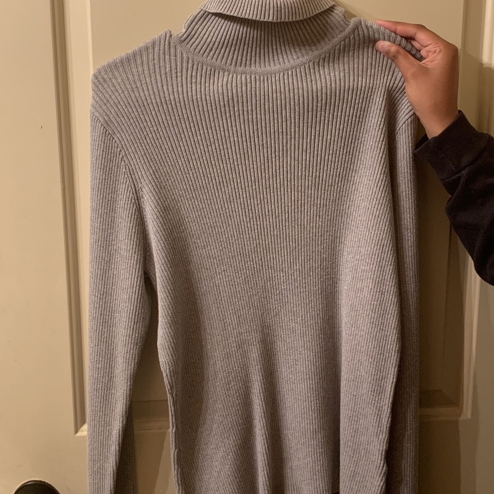 gray turtleneck